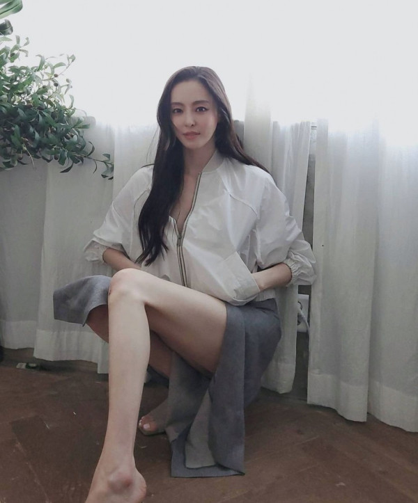 롱다리 배우 이다희 인스타