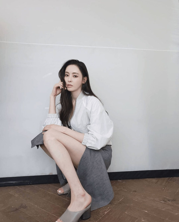 롱다리 배우 이다희 인스타