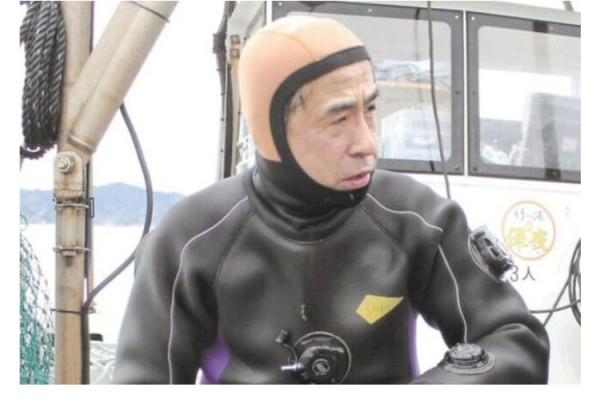 실종된 아내 찾아 10년째 바다 뒤지는 남편