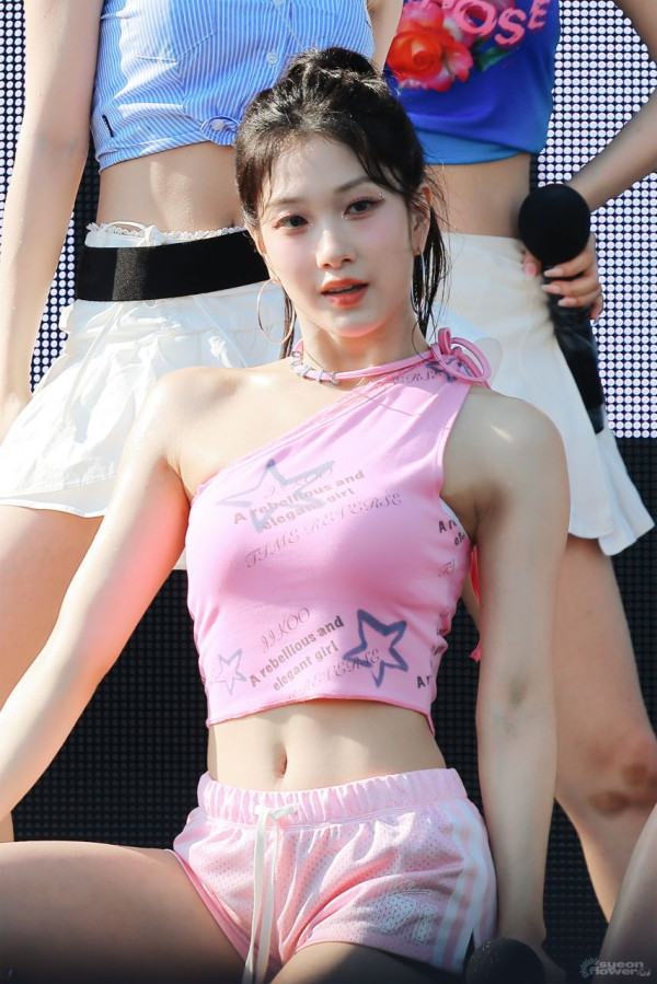 프로미스나인 이서연 인천 워터밤 올핑크