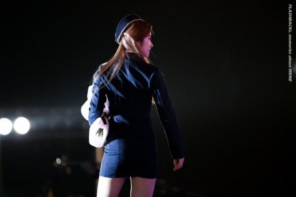 제복 의상 레드벨벳 아이린