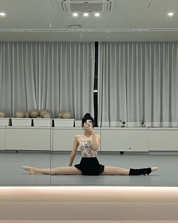발레하는 스테이씨 시은
