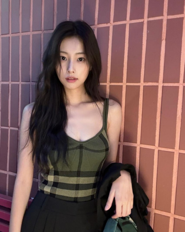 강혜원 시원한 체크 끈나시