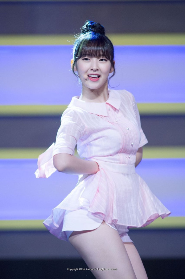 오마이걸 아린 18세 여고생 시절