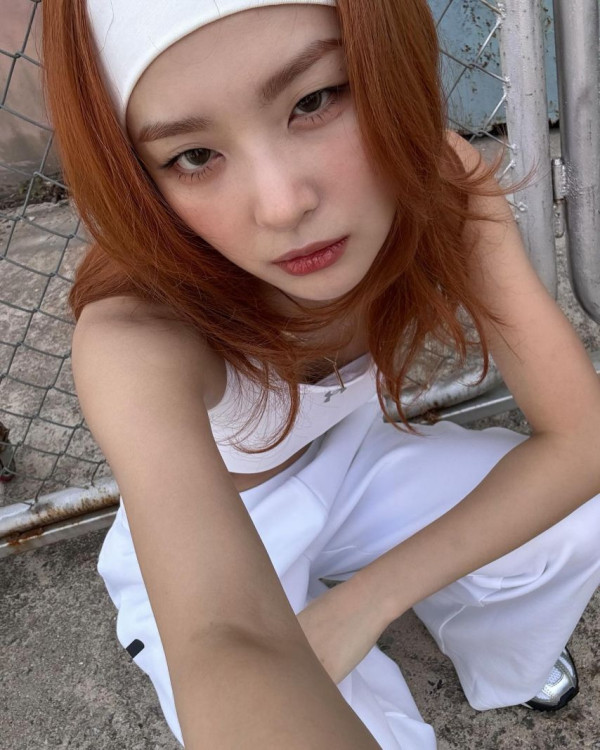 레드벨벳 슬기 언더아머 화보