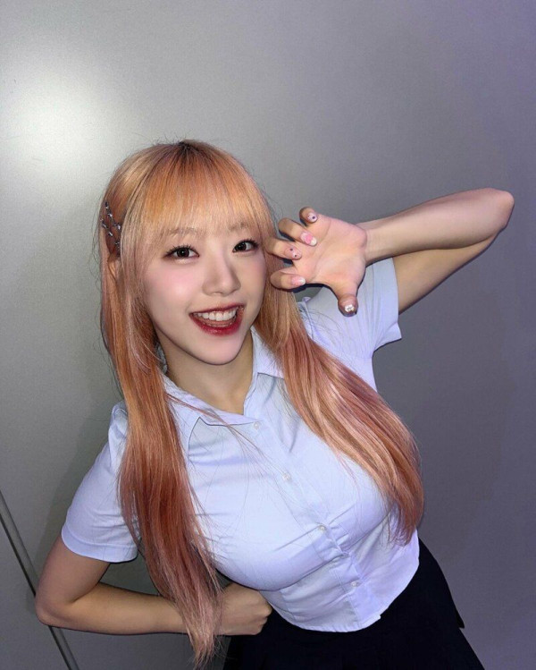 터질듯한 교복 셔츠 시그니처 지원