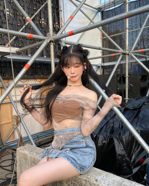 빌리 츠키 갈색 코르셋