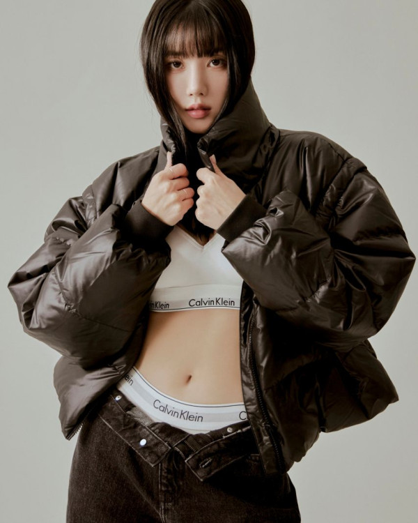 CK 속옷 화보 권은비