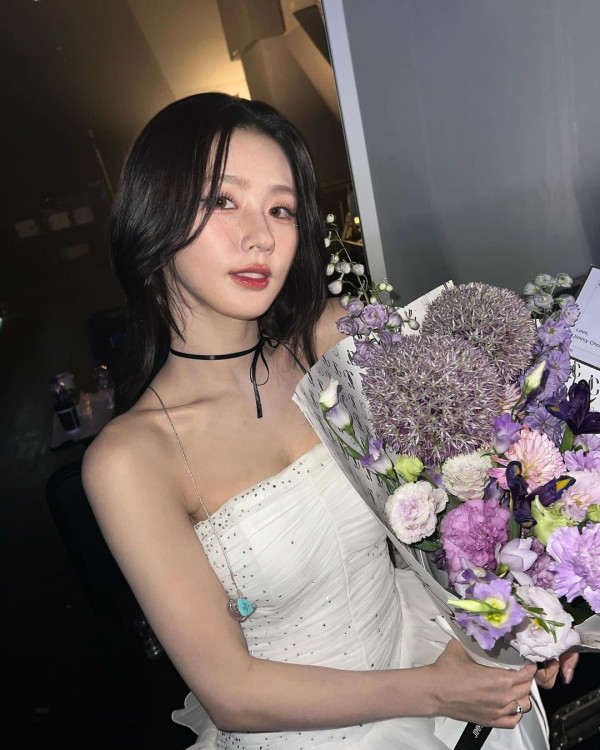 하얀 조던 나시티 아이들 미연