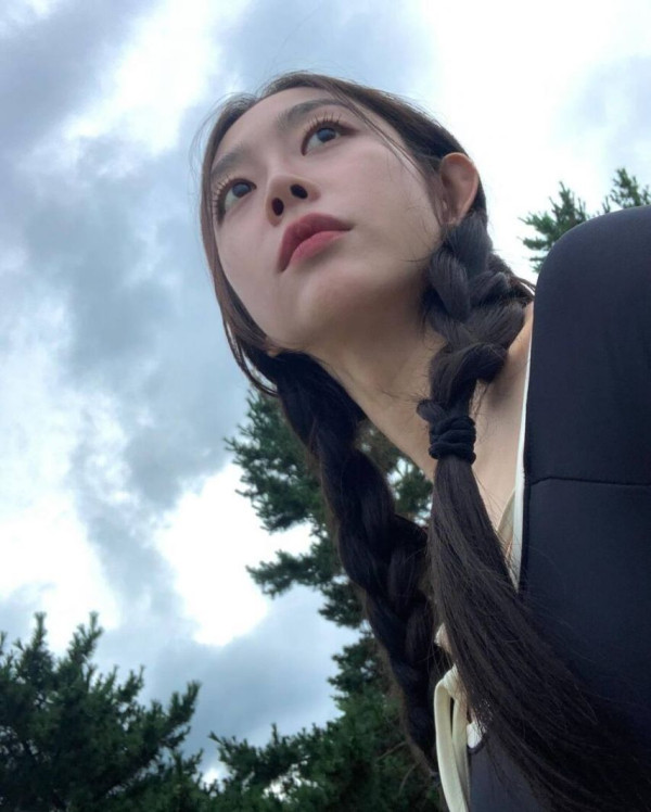 서핑 하러 간 러블리즈 서지수  수영복 골반 몸매