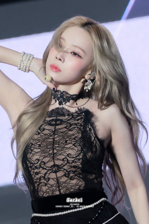 시스루 레이스 란제리룩 에스파 윈터