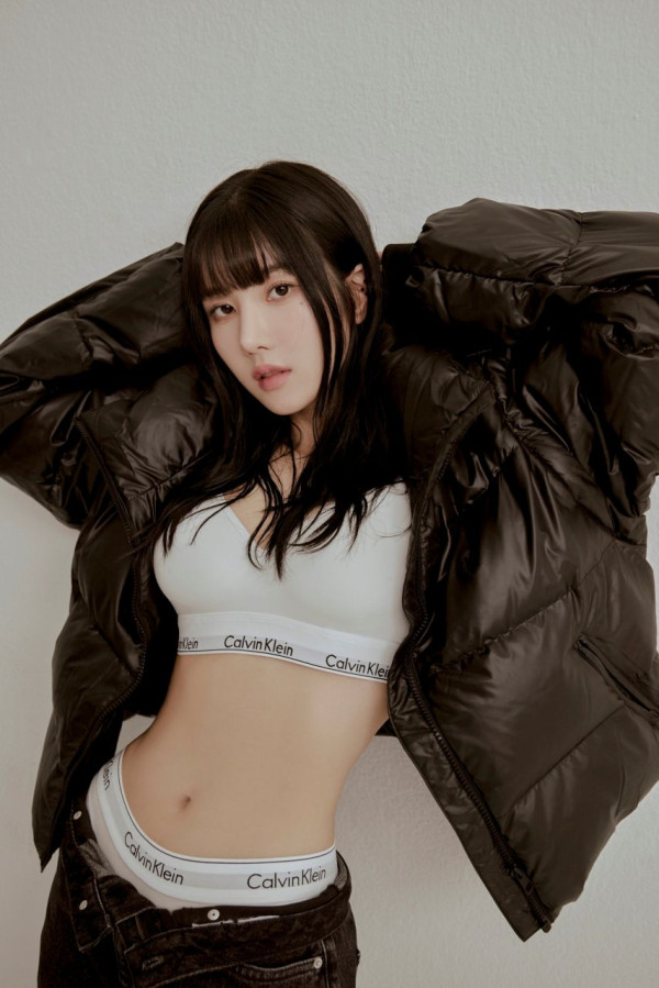 CK 속옷 화보 권은비