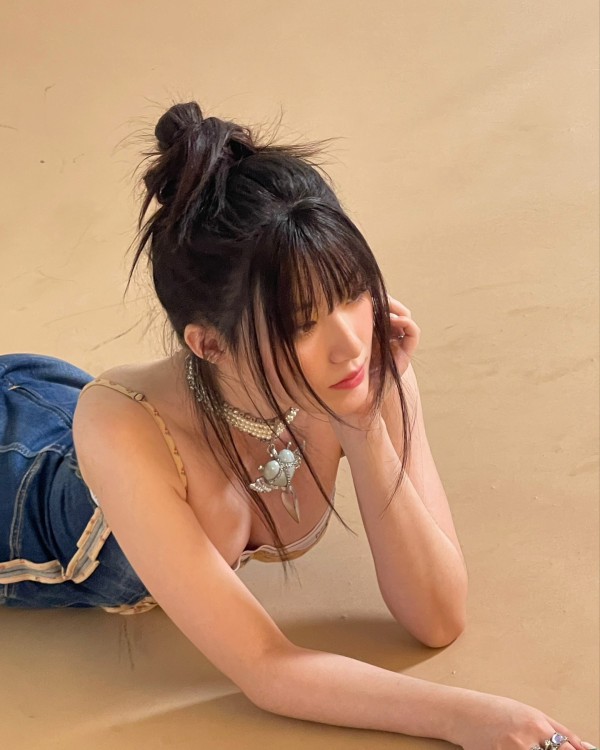 란제리 코르셋 아이들 슈화