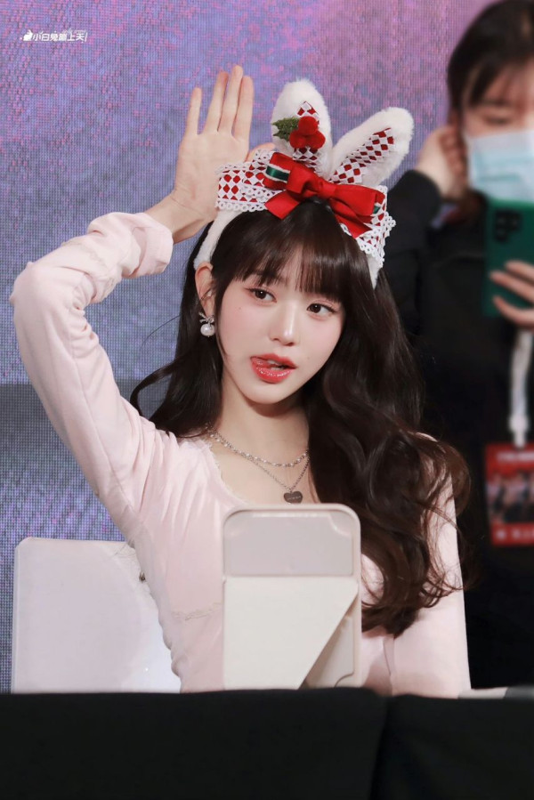 머리에 뭘 써도 귀여운 아이브 장원영