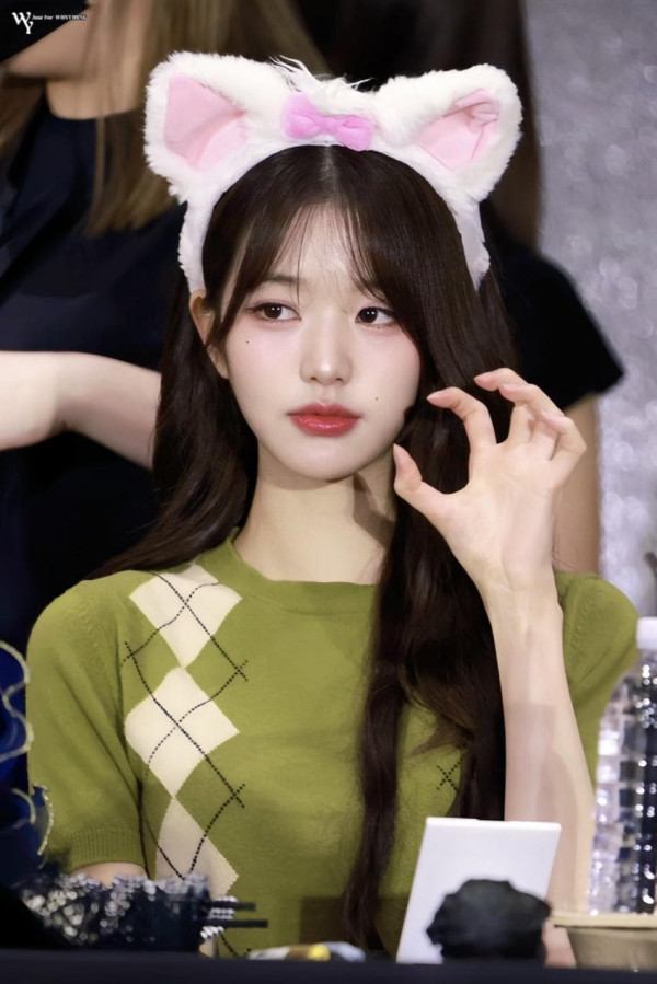 머리에 뭘 써도 귀여운 아이브 장원영