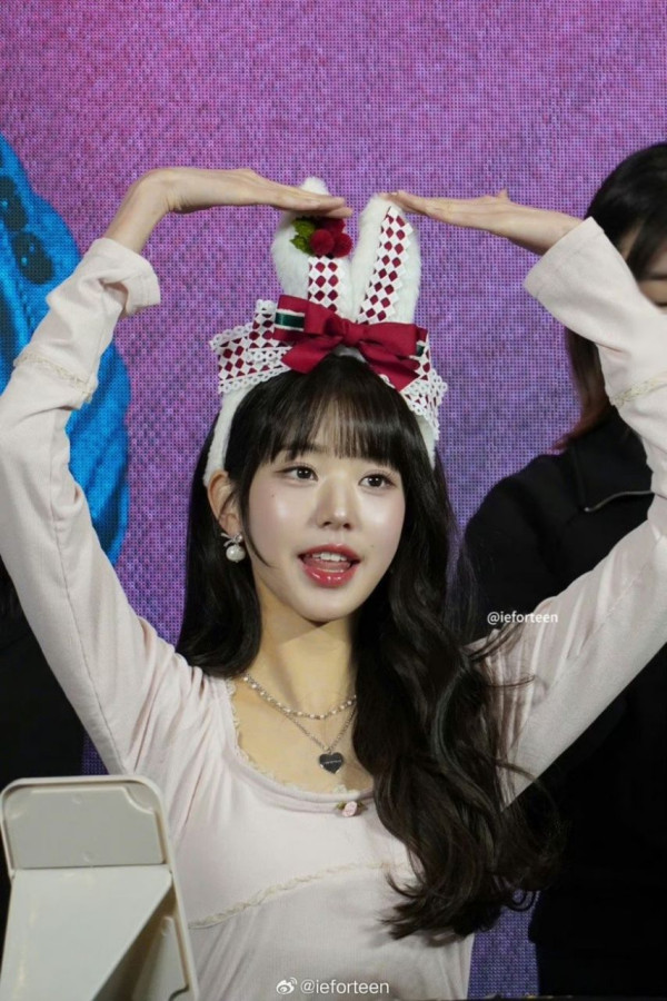 머리에 뭘 써도 귀여운 아이브 장원영
