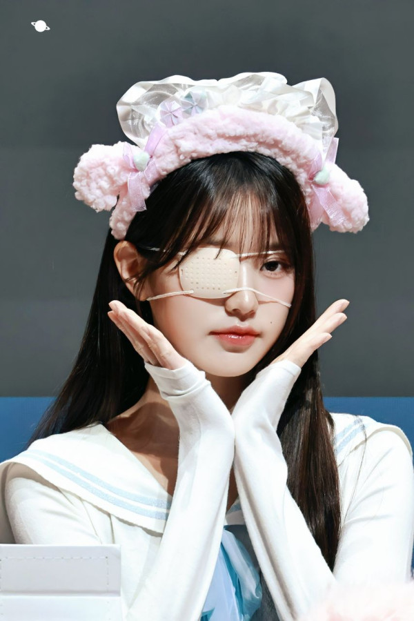 눈병 나서 안대를 쓴 아이브 장원영