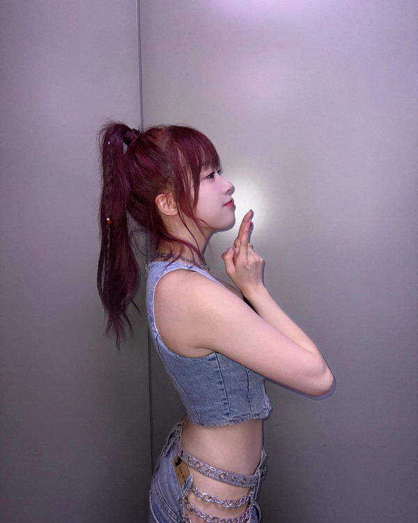 골반노출 청바지 시그니처 지원