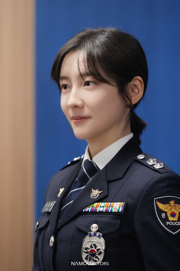 제복이 너무 잘 어울리는 배우 박지현 - 재벌X형사