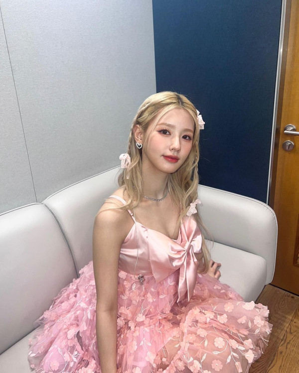 러블리한 핑크색 끈원피스 (여자)아이들 미연