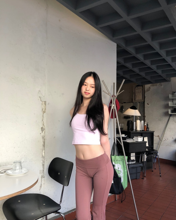 청순한 미모 프듀48 김도아 요가 레깅스
