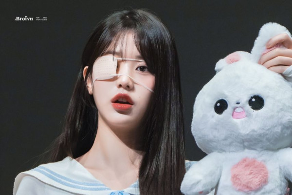눈병 나서 안대를 쓴 아이브 장원영