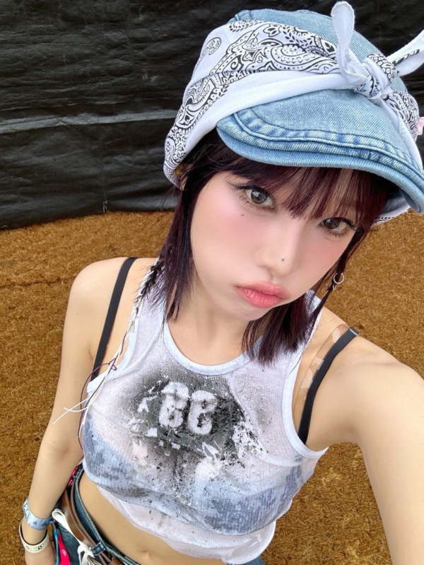검정 브라가 다 비치는 워터밤 최예나