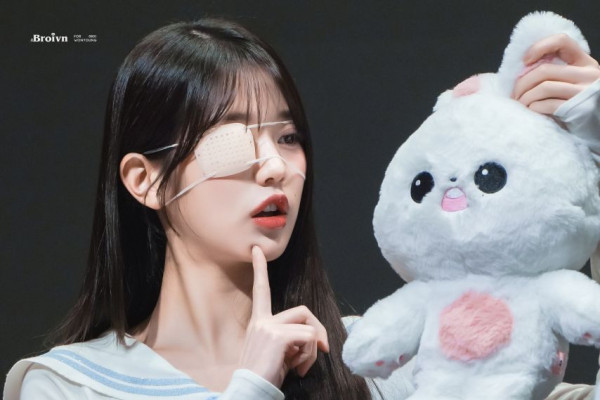 눈병 나서 안대를 쓴 아이브 장원영