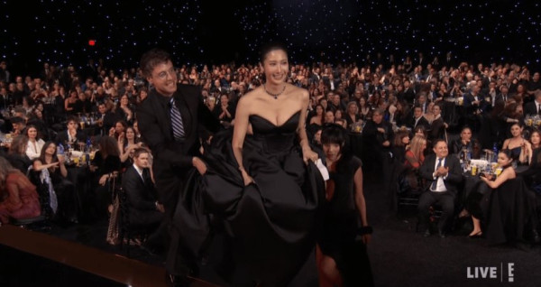 케데헌 크리틱스 초이스 애니메이션상 수상장면