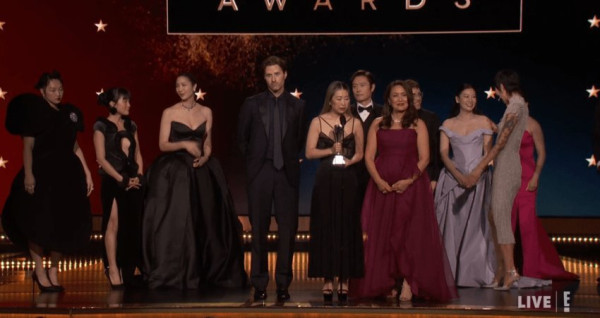 케데헌 크리틱스 초이스 애니메이션상 수상장면