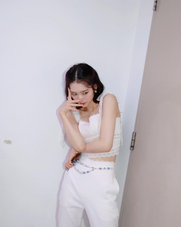 오마이걸 지호 인스타