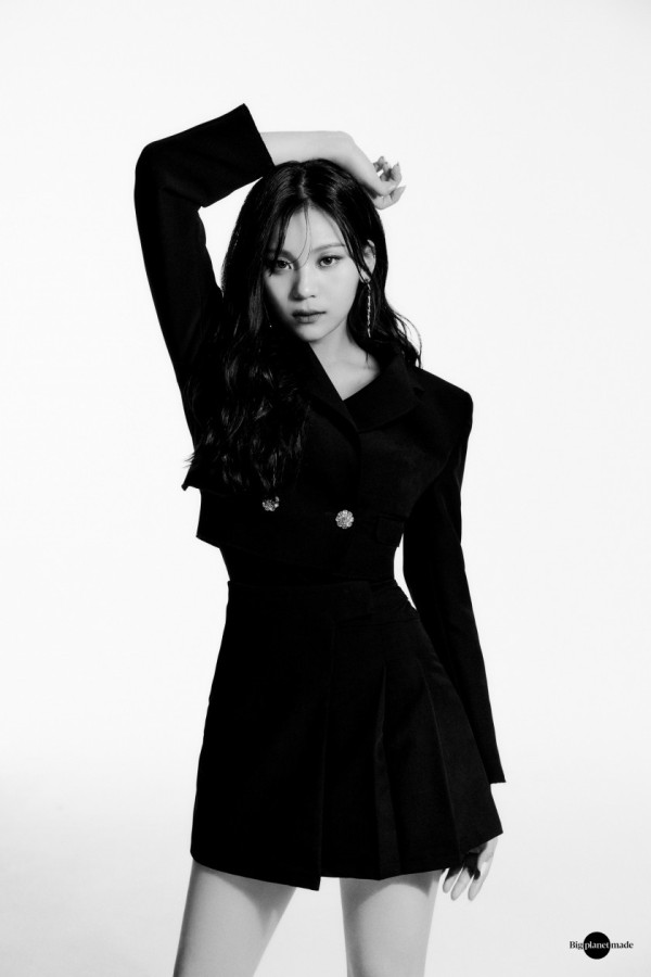 3인조 그룹으로 새로 시작하는 은하, 신비, 엄지