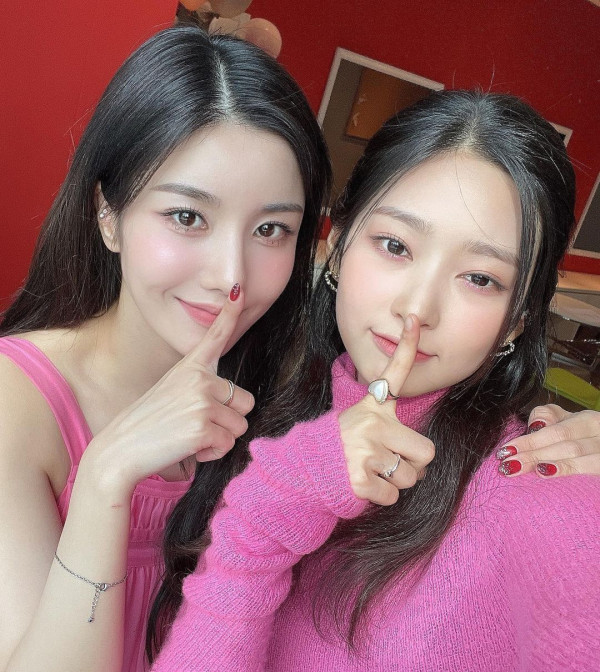 음중에서 만난 권은비 김민주