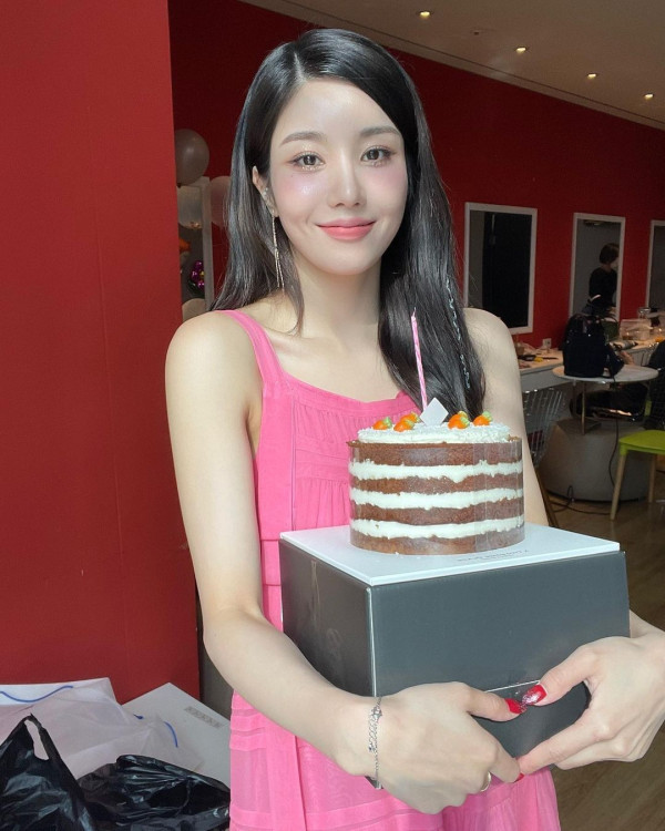 음중에서 만난 권은비 김민주