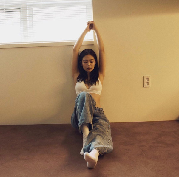 제니 캘빈클라인 속옷 화보