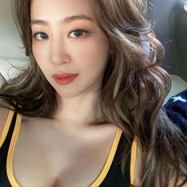 씨스타 다솜 수영복