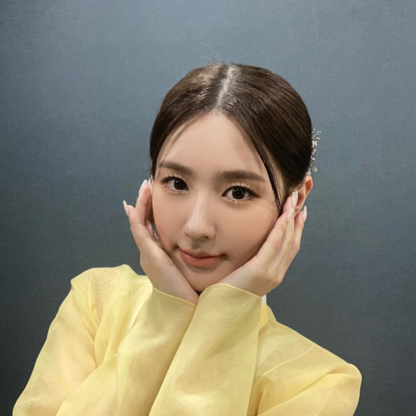한복 입은 맵시가 고운 여자아이들 미연