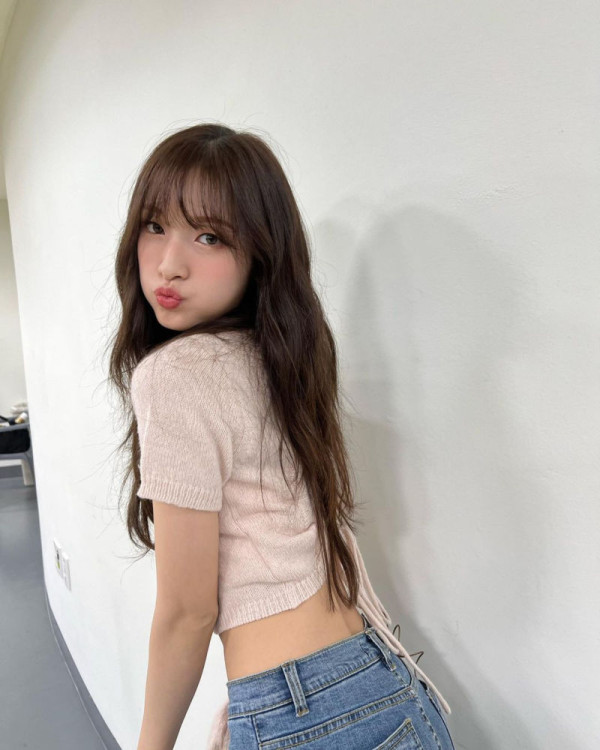 아린 청바지 배꼽
