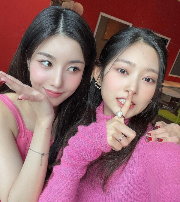 음중에서 만난 권은비 김민주