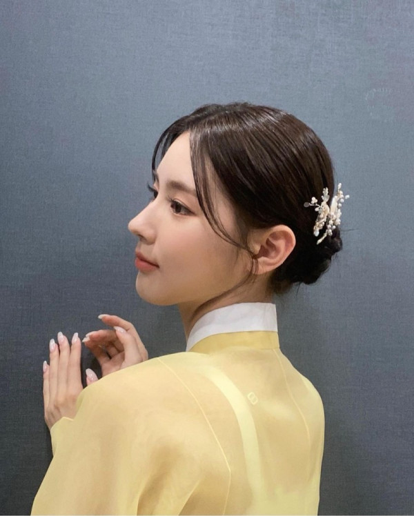 한복 입은 맵시가 고운 여자아이들 미연