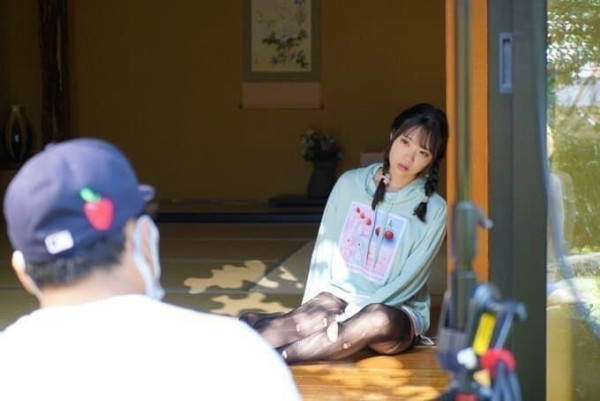 AV 주간인기 3위.. 98년생 누나