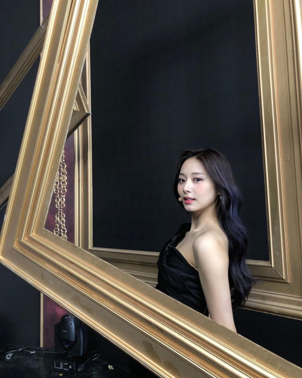 액자속 트와이스  쯔위