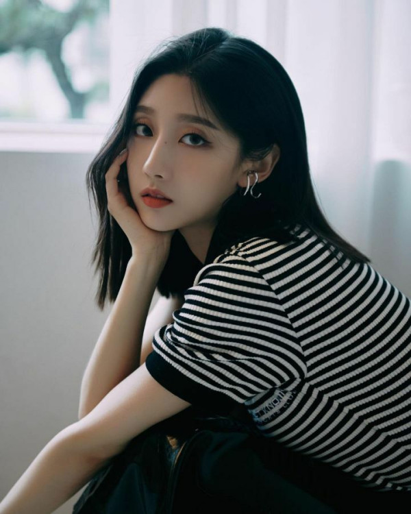 긴 머리 러블리즈 정예인