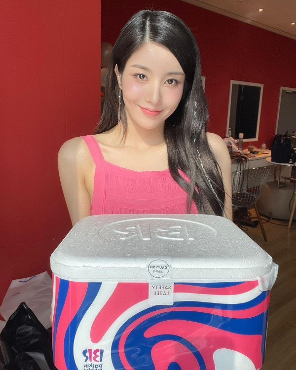 음중에서 만난 권은비 김민주