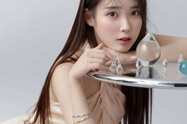 아이유 참이슬 화보