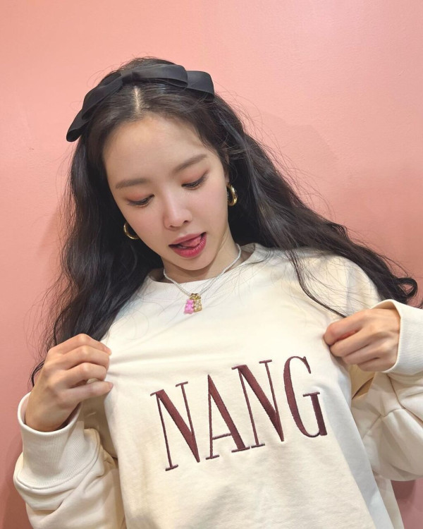 스쿨룩 손나은 인스타