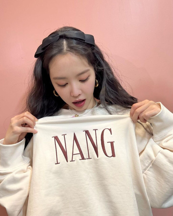 스쿨룩 손나은 인스타