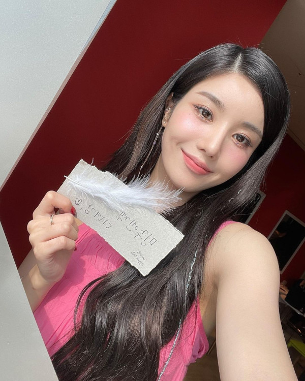 음중에서 만난 권은비 김민주