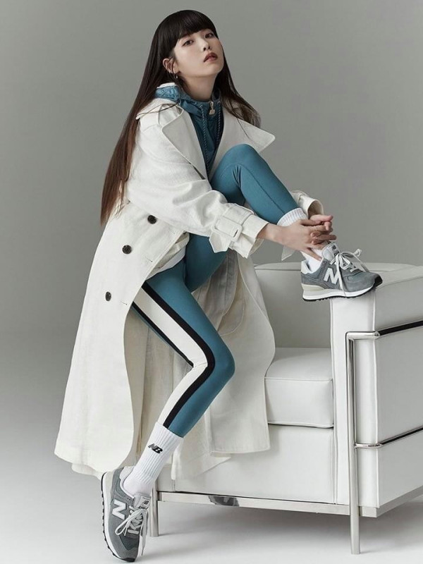 아이유 뉴발란스 레깅스 화보