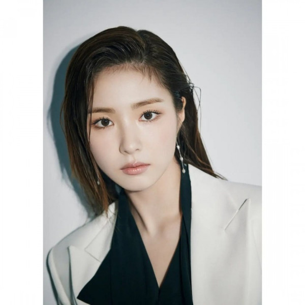 신세경 새 프로필 사진